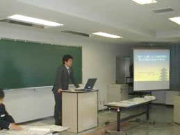 国語部会(中・高)の様子3