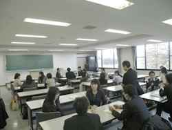英語（中・高）部会の様子３