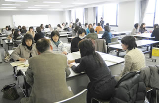 幼・保・小連携部会の様子5