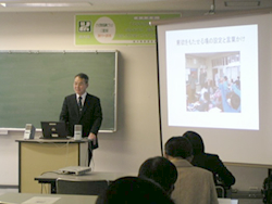 小学校外国語活動部会の様子2