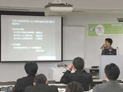 国語部会（中・高）の様子2