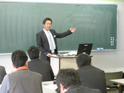 数学部会（中・高）の様子2