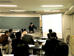 理科部会（中・高）の様子４　生物領域