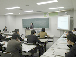 社会、地歴・公民部会（中・高）の様子1