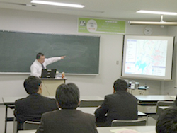 社会、地歴・公民部会（中・高）の様子4