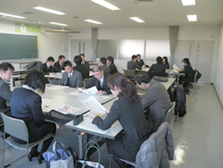 数学部会（中・高）の様子4
