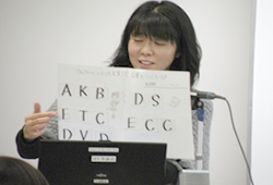 小学校外国語活動部会の様子2
