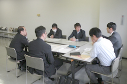 数学部会（中・高）の様子3
