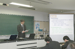 理科部会（中・高）の様子1