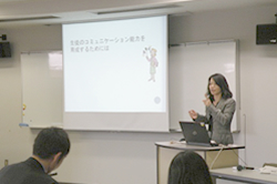 英語部会（中・高)の様子２