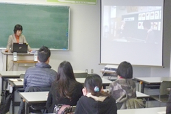 小学校外国語活動部会の様子3
