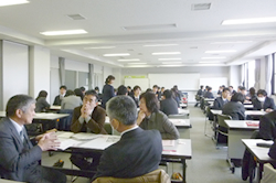 学業指導の充実部会の様子３
