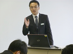 数学部会（中・高）の様子4
