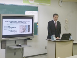 英語部会（中・高）の様子1