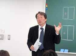 小学校外国語活動部会の様子4