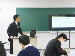 数学部会（中・高）の様子4
