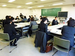 英語部会（中・高）の様子3