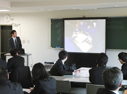 社会、地歴・公民部会（中・高）の様子1