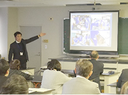 理科部会（中・高）の様子1